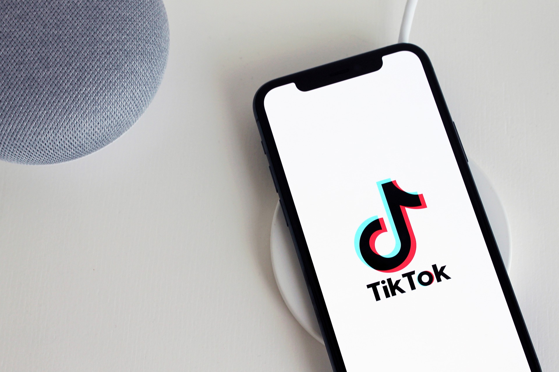 Unveiling the Sensational TikTok 18+ Revolution: Explore and Download APK 1.1.8 (23MB) in Indonesia!