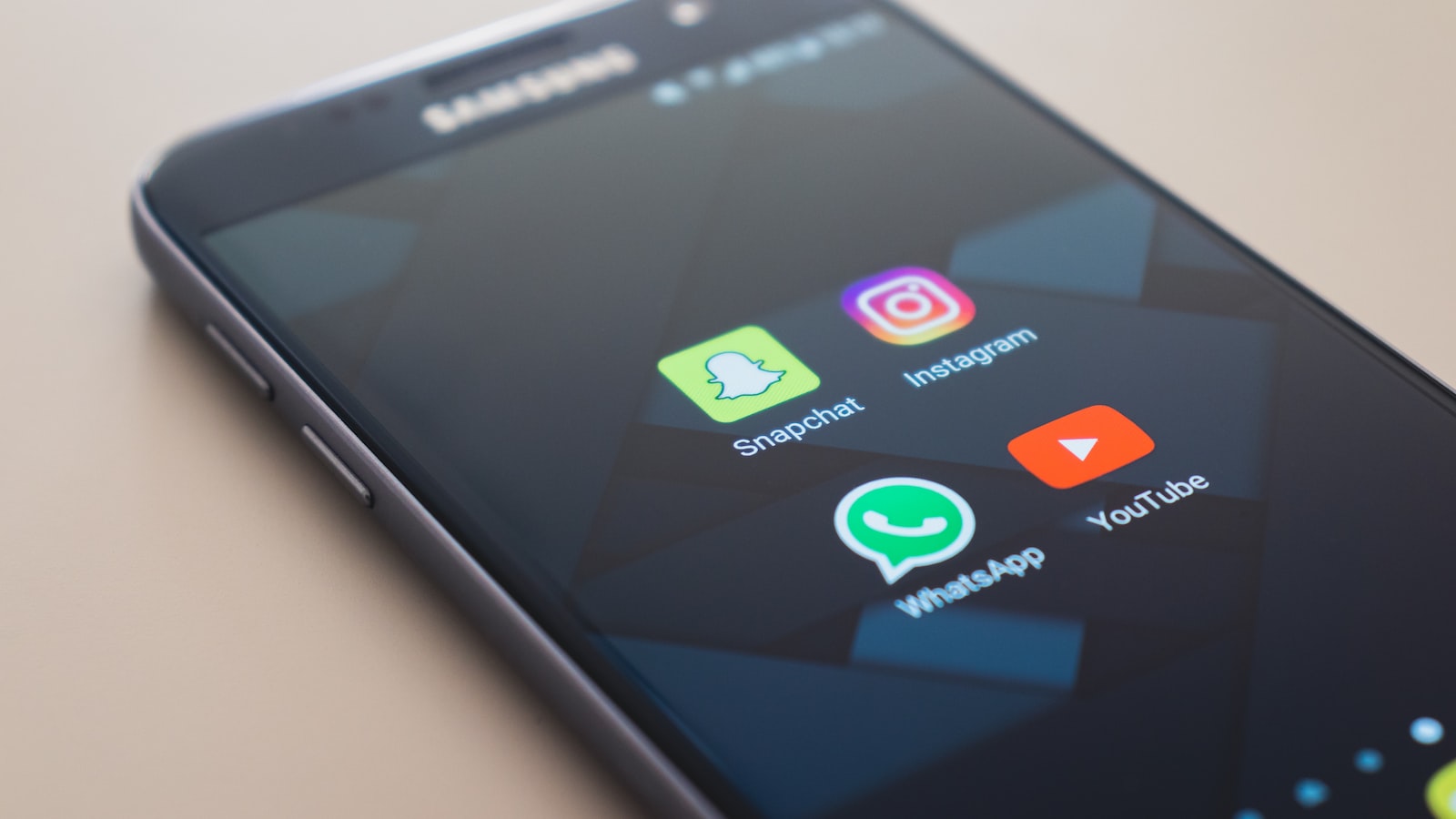 Situs Unduhan Resmi WhatsApp Apk Terkini:‍ Dapatkan Versi Terbaru Secara Gratis!